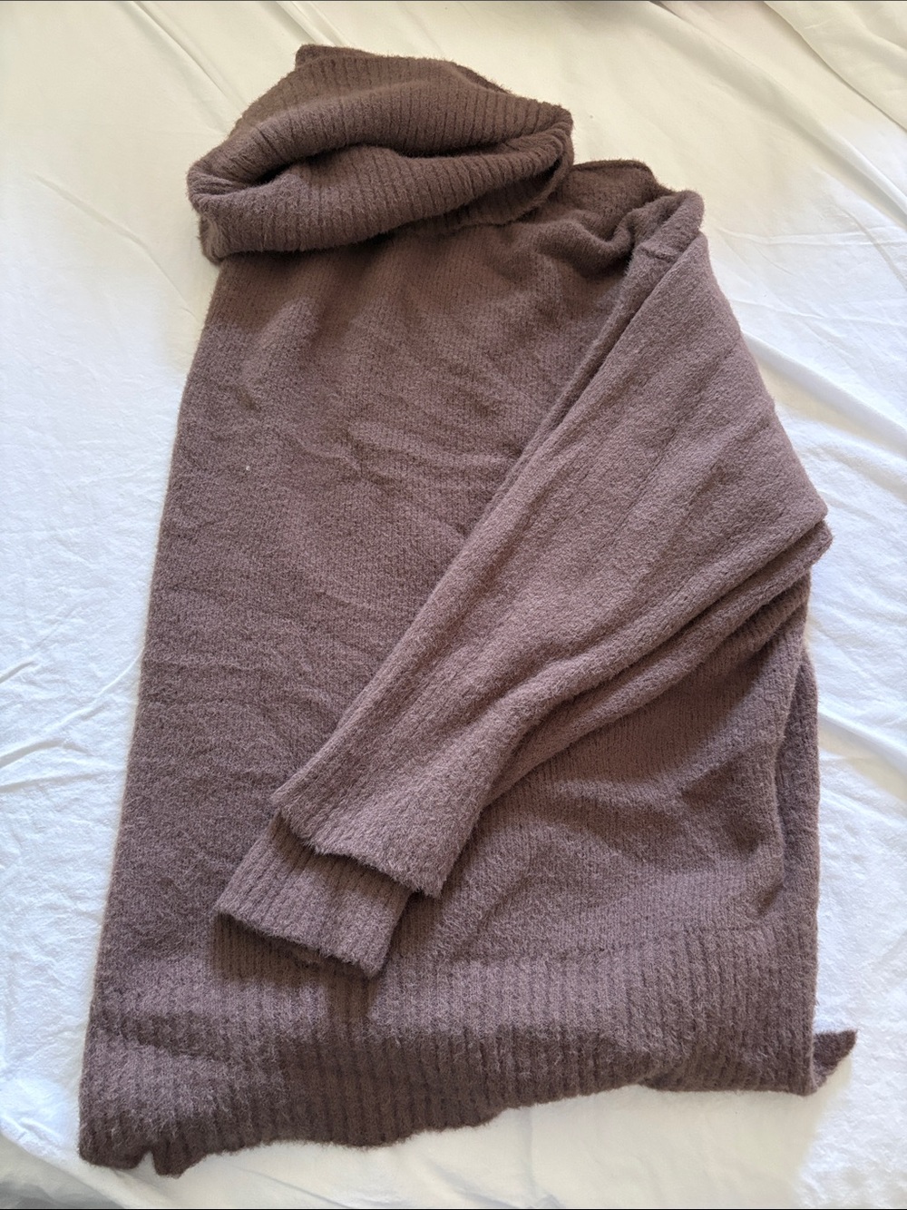 Aerie Cozy Women’s Turtleneck Oversized Sweater
